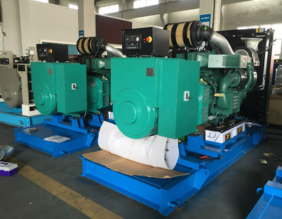 柴油發(fā)電機(jī)電壓調(diào)節(jié)器與設(shè)備穩(wěn)壓器一樣嗎？